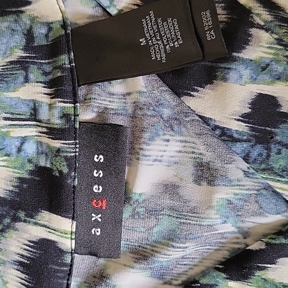ACCESS DRESS - Picture 8 of 13